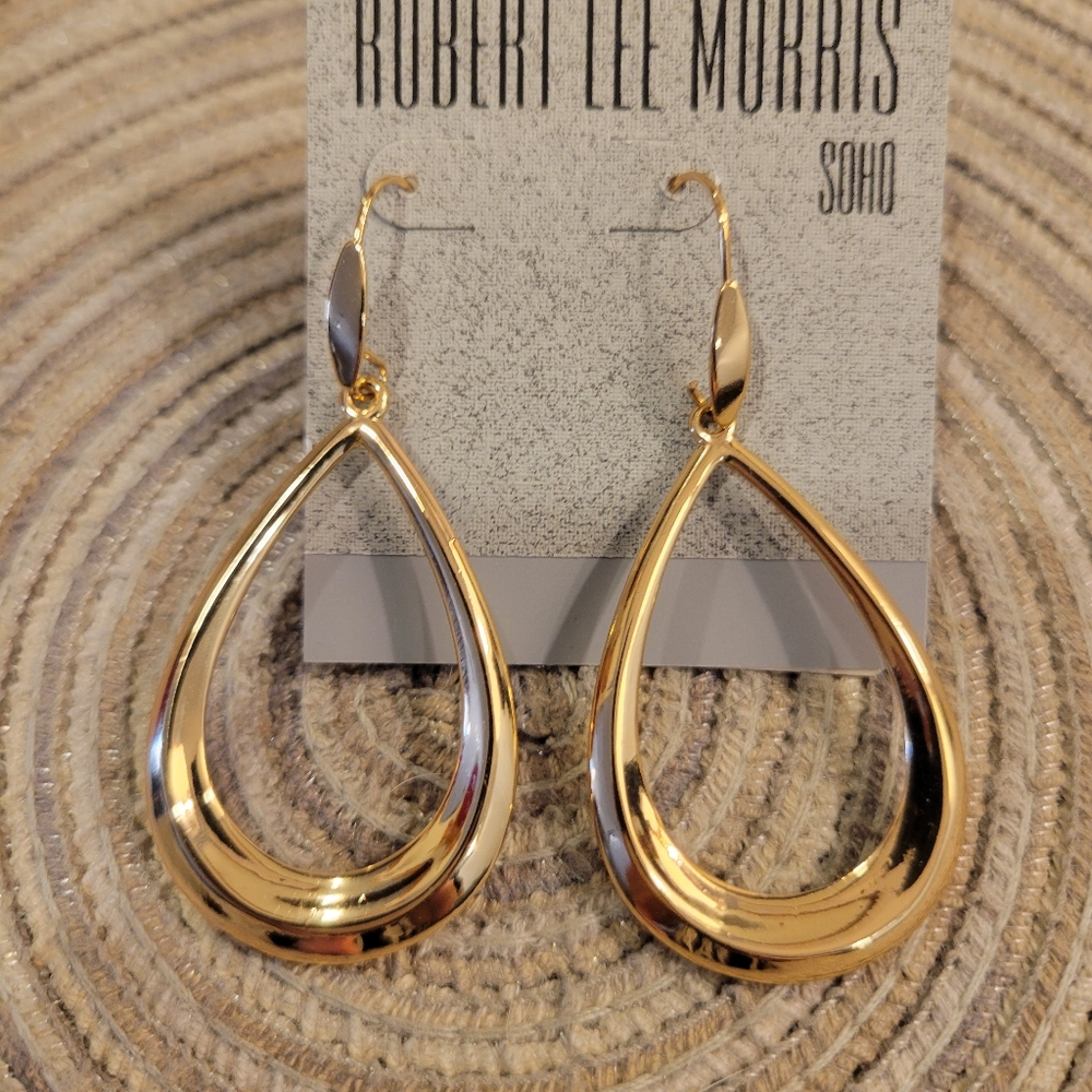 🌍NWT~Robert Lee Morris Gold Tone Earrings